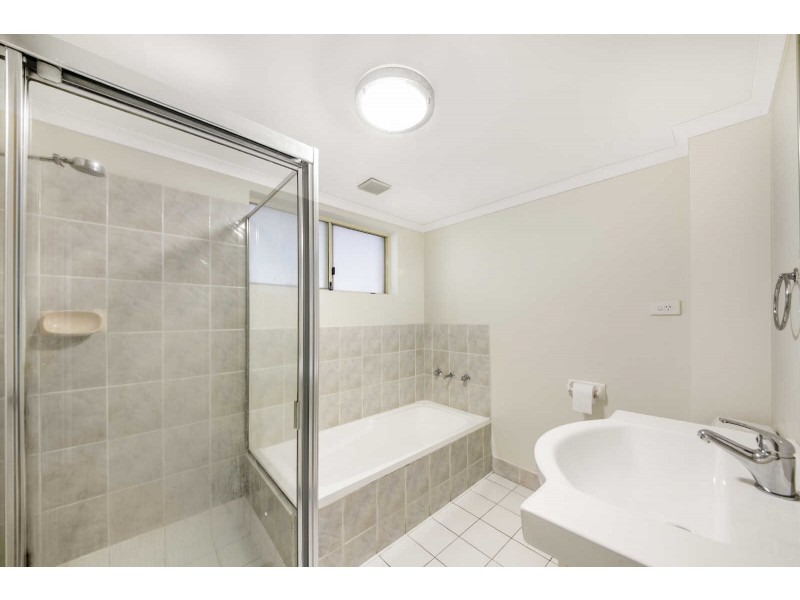 2/6-8 Birmingham Street, Merrylands NSW 2160