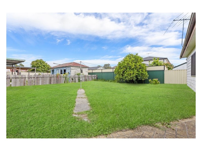 33 Bradman Street, Merrylands NSW 2160
