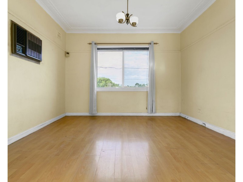 8 Jersey Road, South Wentworthville NSW 2145