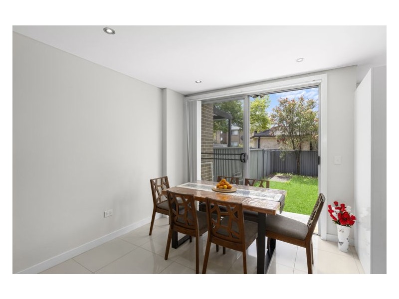 9/10 Water Street, Wentworthville NSW 2145