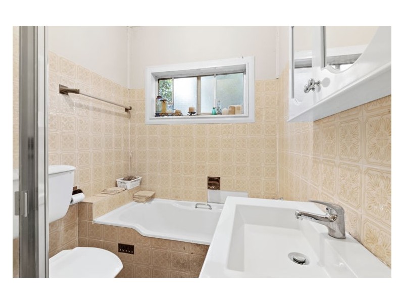 72 Clarence Street, Merrylands NSW 2160