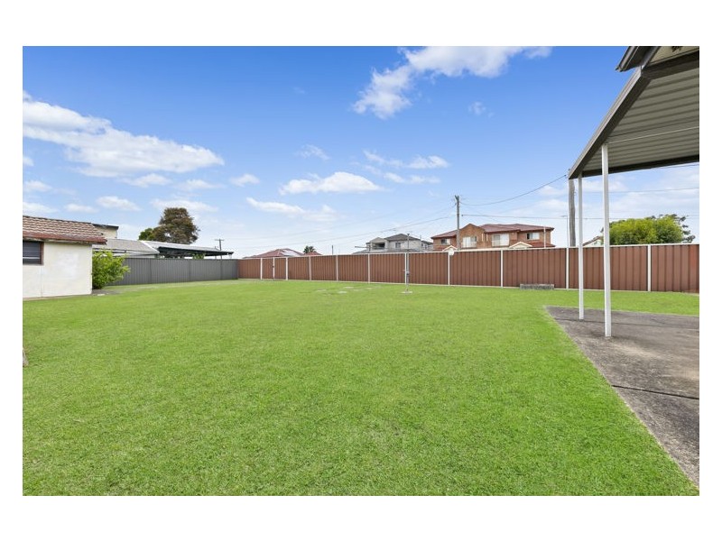 1 Cross Road, Merrylands NSW 2160
