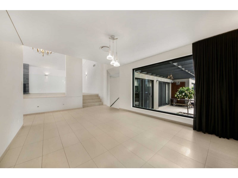 2 Crawley Street, Merrylands NSW 2160