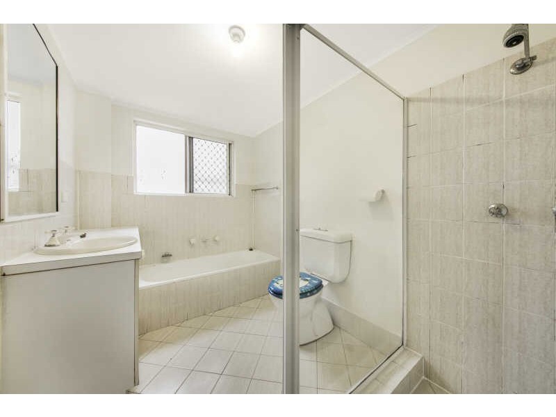 8/44 Memorial Avenue, Merrylands NSW 2160