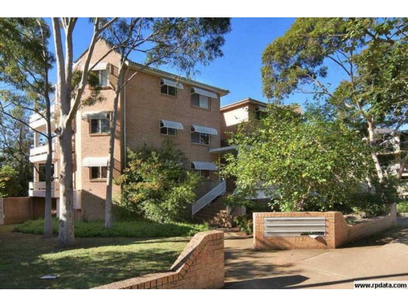 8/44 Memorial Avenue, Merrylands NSW 2160