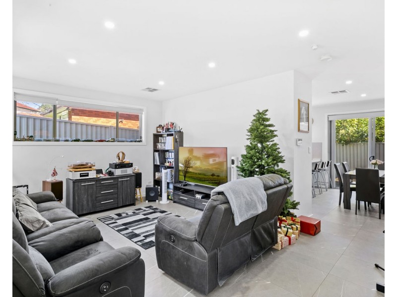 1 Royal Place, Greystanes NSW 2145