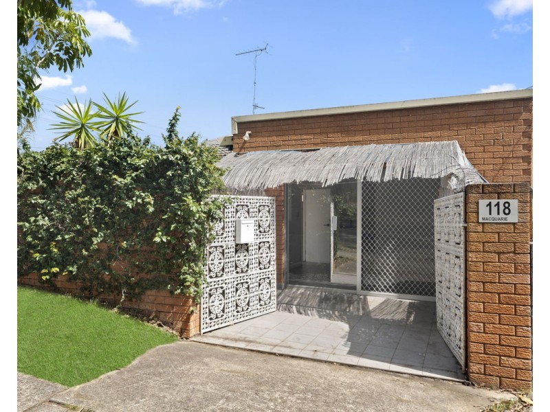 1 Dahlia Street, Greystanes NSW 2145