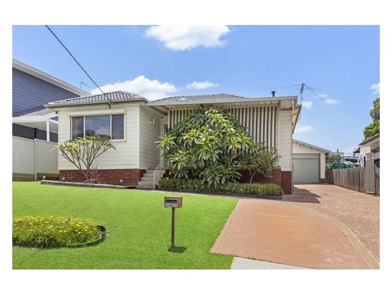 4 Adler Parade, Greystanes NSW 2145