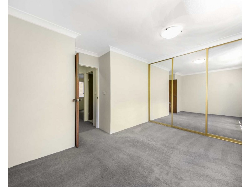 3/37-39 Memorial Avenue, Merrylands NSW 2160