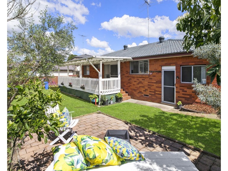 15 Cooma Road, Greystanes NSW 2145