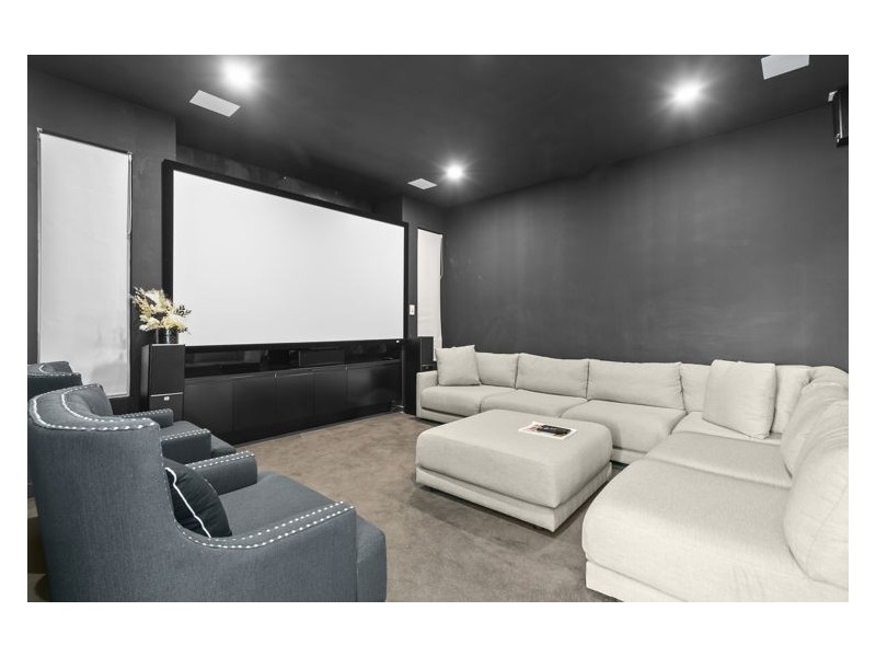 1 Pan Crescent, Greystanes NSW 2145