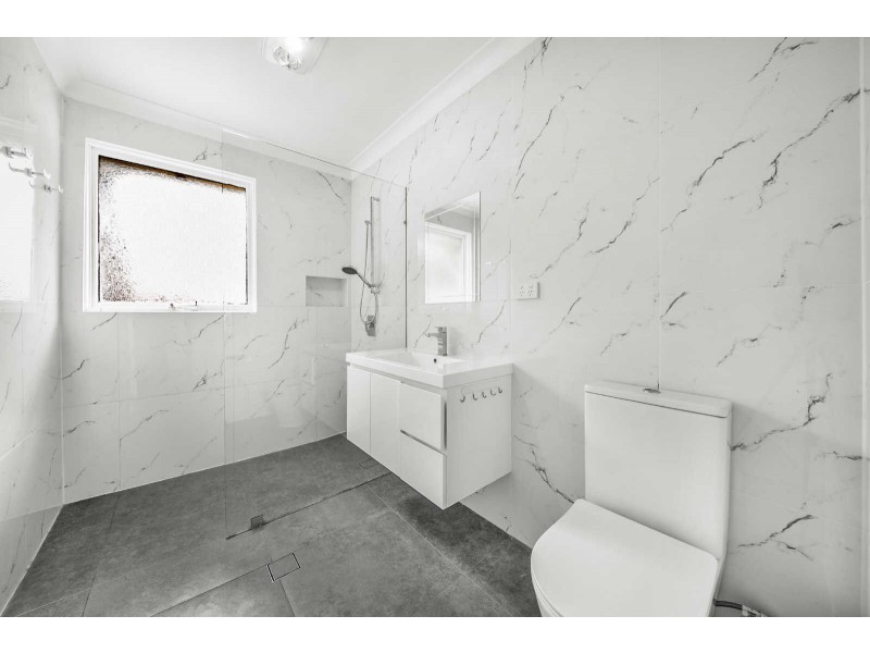 33 Alpha Road, Greystanes NSW 2145