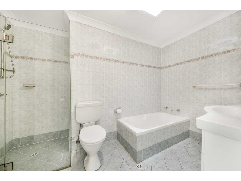 6/1-3 Windsor Road, Merrylands NSW 2160