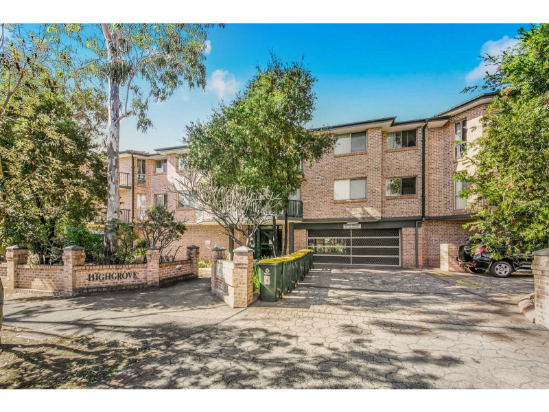 6/1-3 Windsor Road, Merrylands NSW 2160