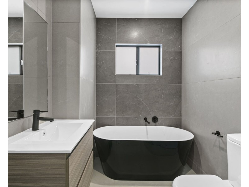 7b Waverley Street, Fairfield NSW 2165