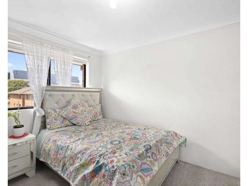 16/21 Weigand Avenue, Bankstown NSW 2200