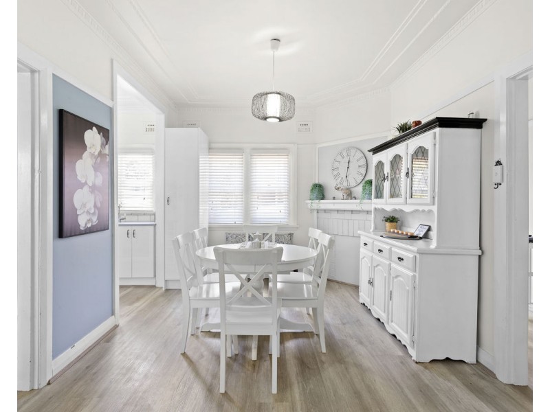 5b Rhodes Avenue, Guildford NSW 2161