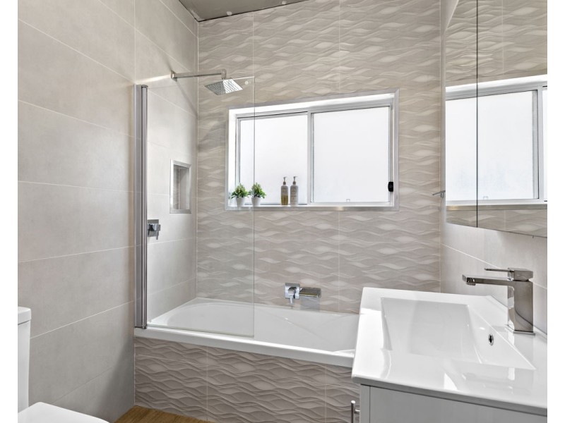 5b Rhodes Avenue, Guildford NSW 2161