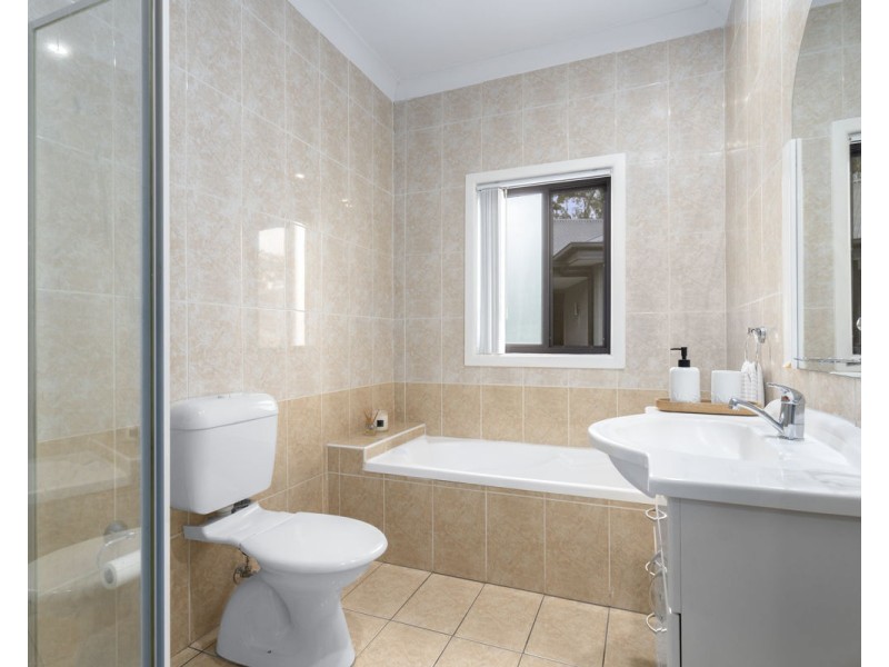 15 Mera Street, Guildford NSW 2161