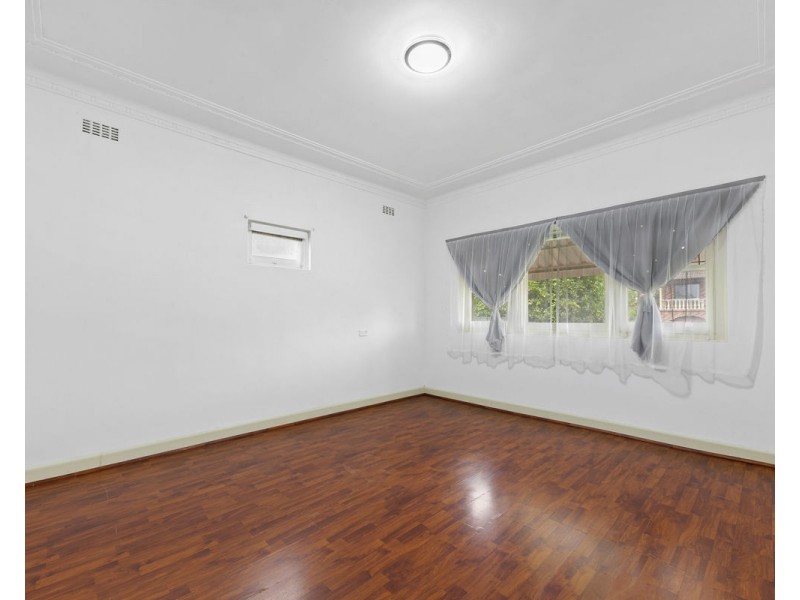 47 Warwick Road, Merrylands NSW 2160