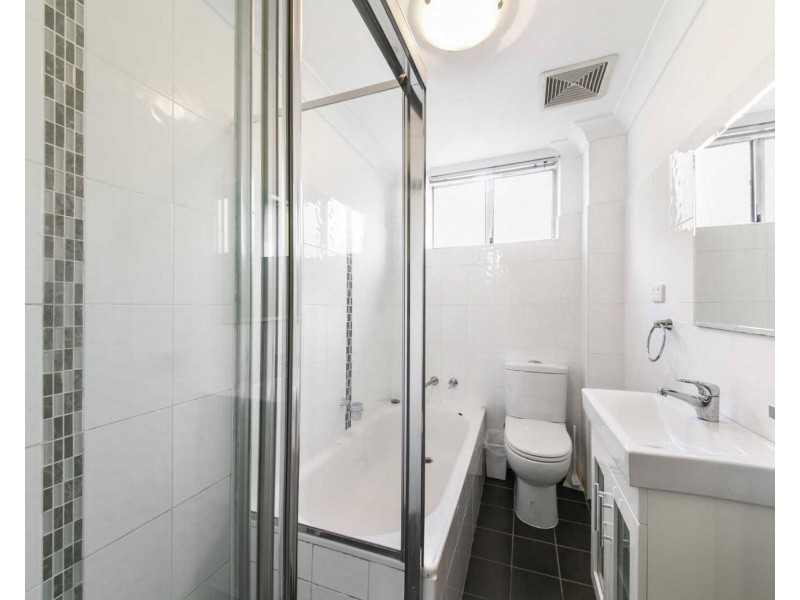 1/30 Pritchard St W, Wentworthville NSW 2145