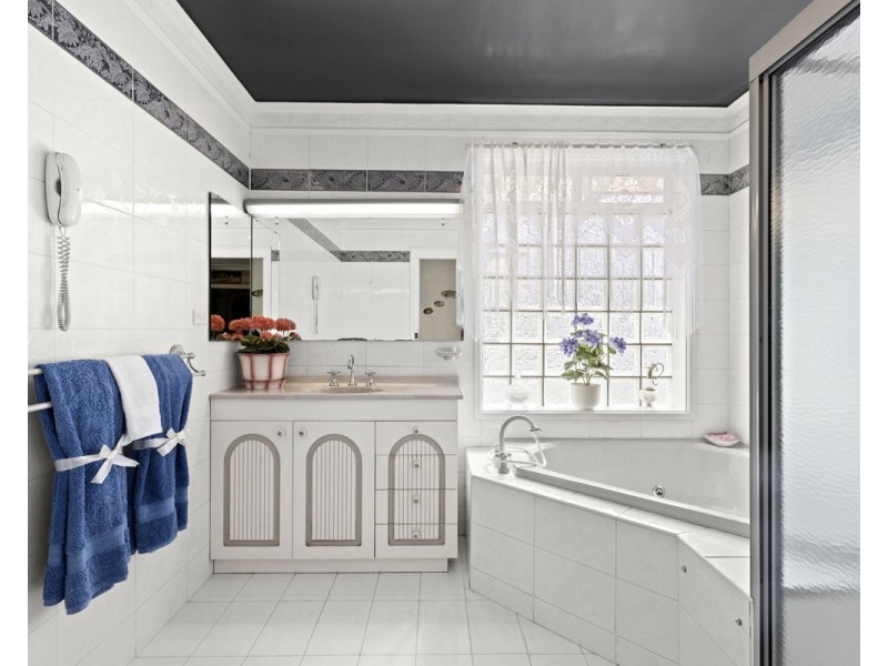 7 Damien Avenue, Greystanes NSW 2145