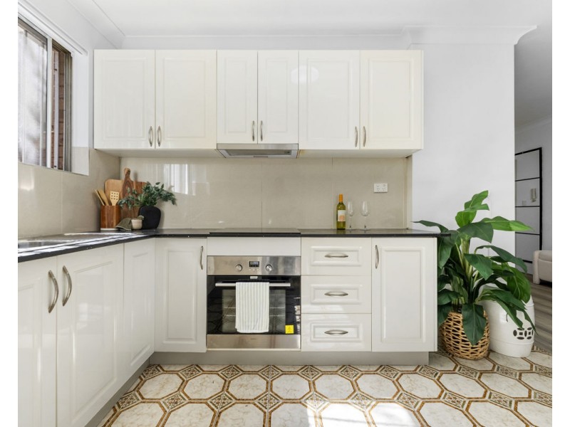 1/18 Crown Street, Granville NSW 2142