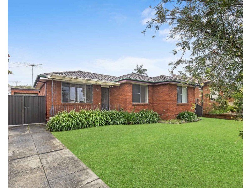 52 Ian Street, Greystanes NSW 2145