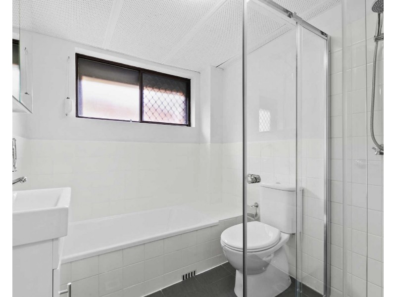 12/28-32 Treves Street, Merrylands NSW 2160