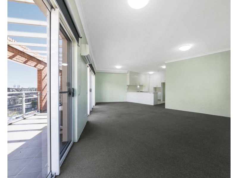 9/126 Merrylands Rd, Merrylands NSW 2160
