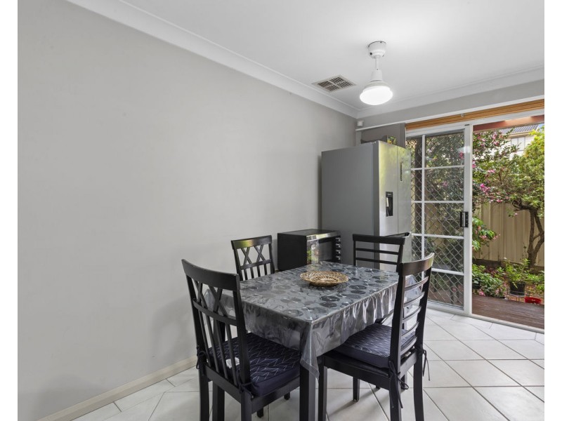 8/83 Queen Street, Guildford NSW 2161