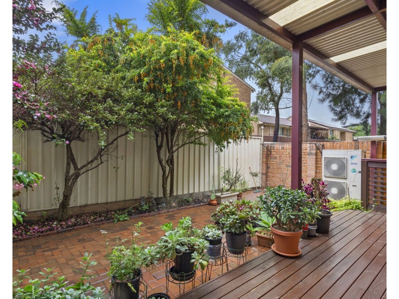 8/83 Queen Street, Guildford NSW 2161
