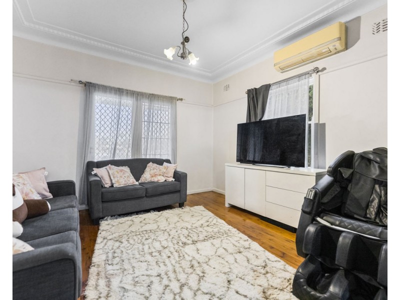 2 Bertha Street, Merrylands NSW 2160