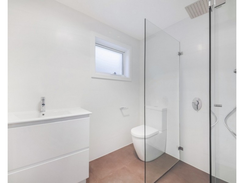 16a Alanas AV, Oatlands NSW 2117