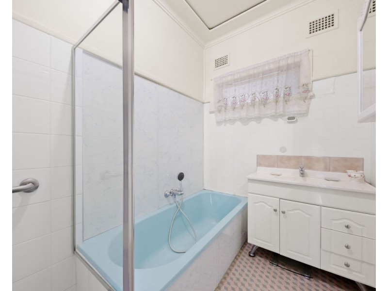 39 Ridge Street, Merrylands NSW 2160