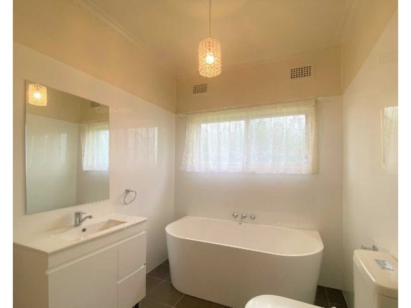 60 Alexandra Av, Westmead NSW 2145