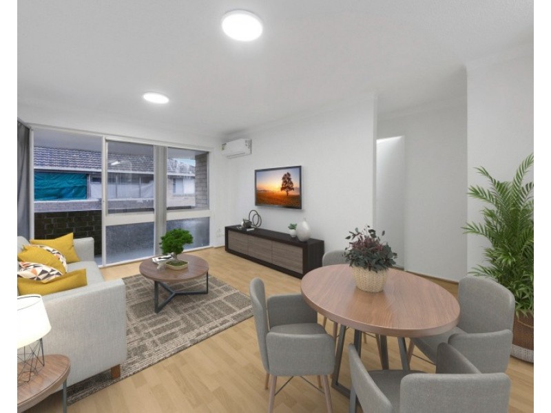 10/11 Forbes St, Warwick Farm NSW 2170