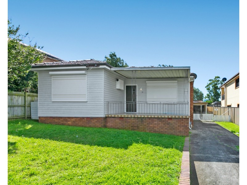 31 Claremont St, Merrylands NSW 2160