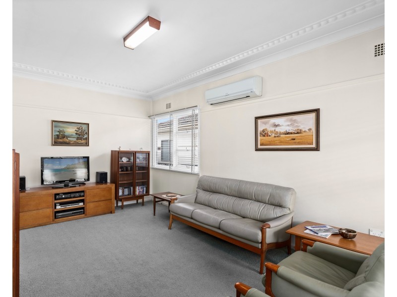 57 Birmingham St, Merrylands NSW 2160