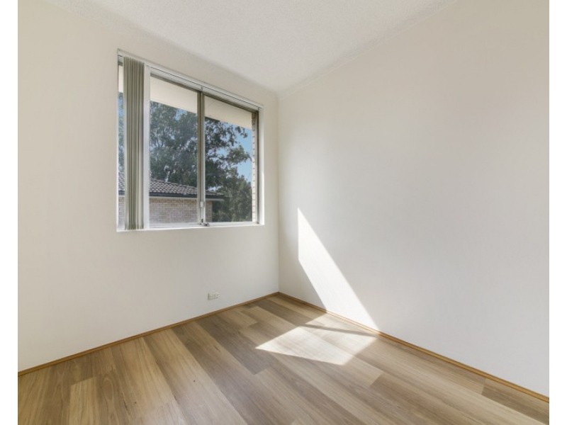 06/21 Cambridge St, Merrylands NSW 2160