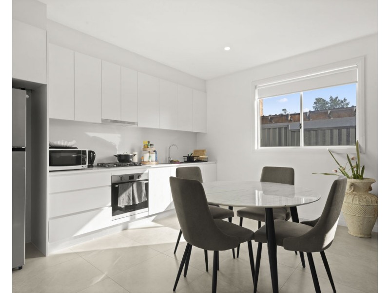 8 & 8a Capparis Circuit, Bidwill NSW 2770