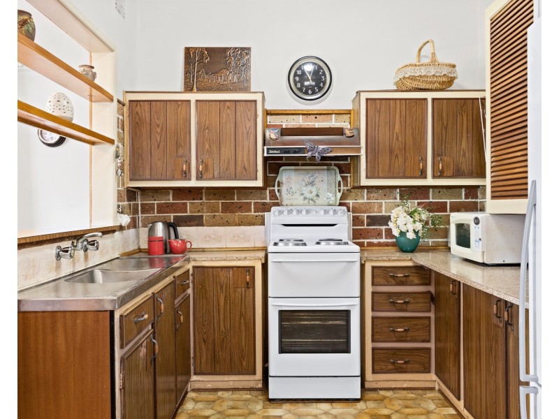 52 Brian St, Merrylands West NSW 2160