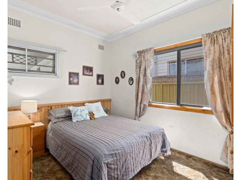 52 Brian St, Merrylands West NSW 2160