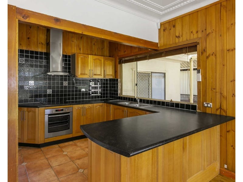 9 Sybil St, Guildford West NSW 2161