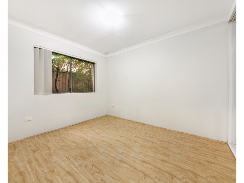 2/71 Clyde St, Guildford NSW 2161