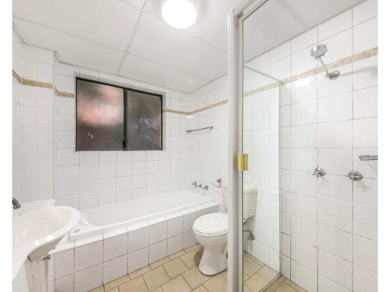 2/71 Clyde St, Guildford NSW 2161