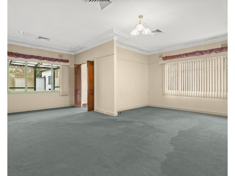 61 Cecil Street, Guildford NSW 2161