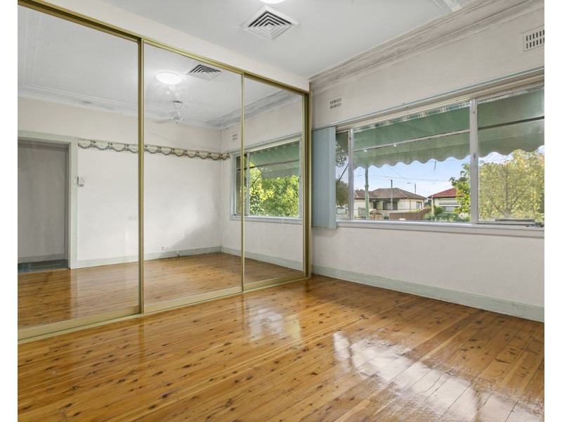 61 Cecil Street, Guildford NSW 2161