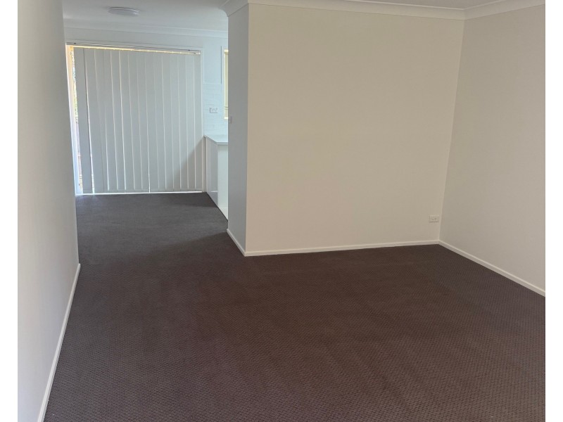 04/225 Targo Rd, Girraween NSW 2145