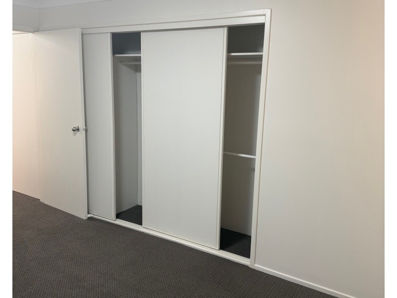 04/225 Targo Rd, Girraween NSW 2145